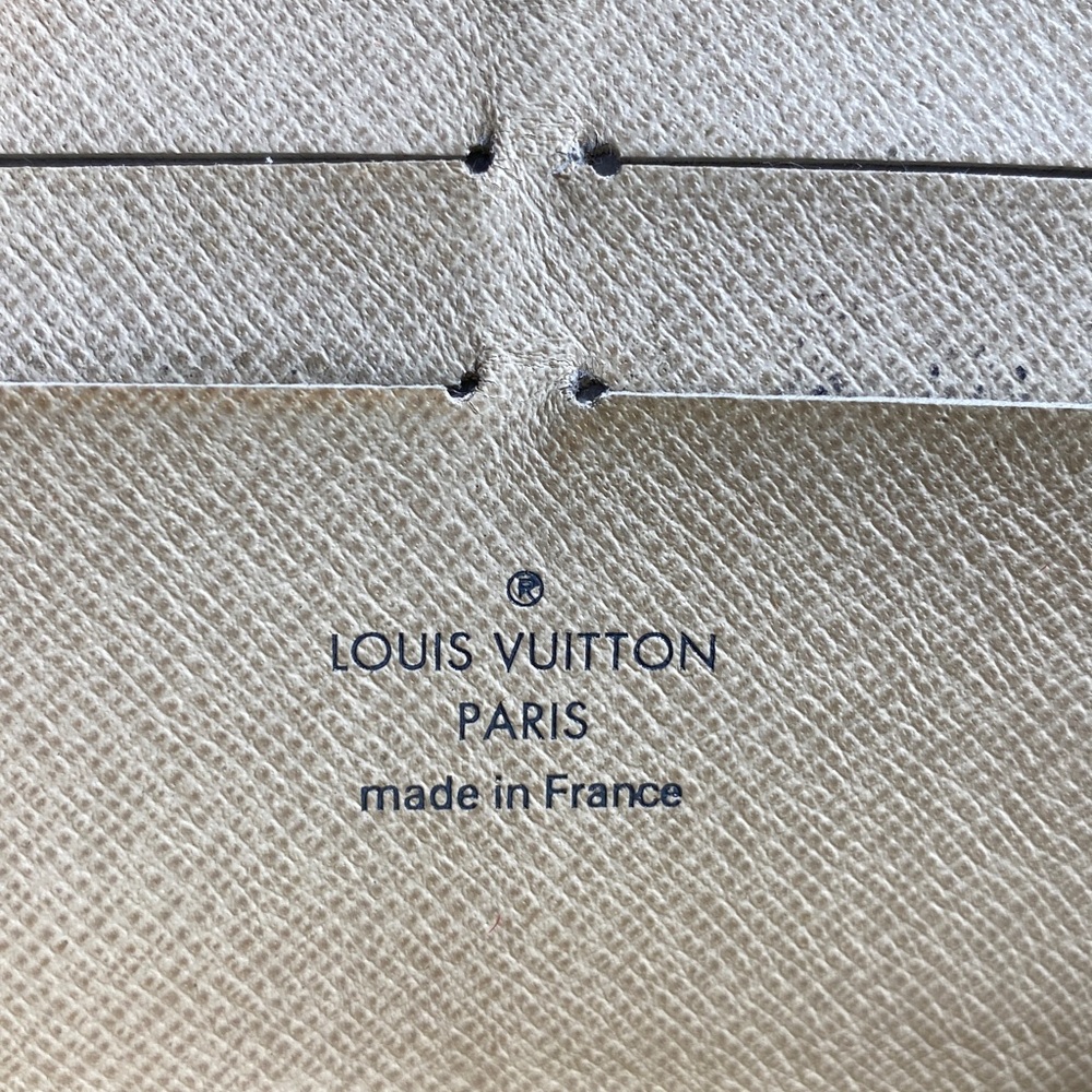 Authentic Rare Louis Vuitton Damier Azur Zippy Wallet - Picture 14 of 16
